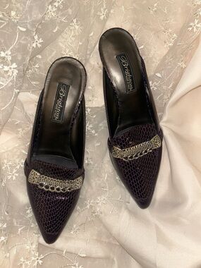 Brighton Pointed Purple Mule with Chain Detail